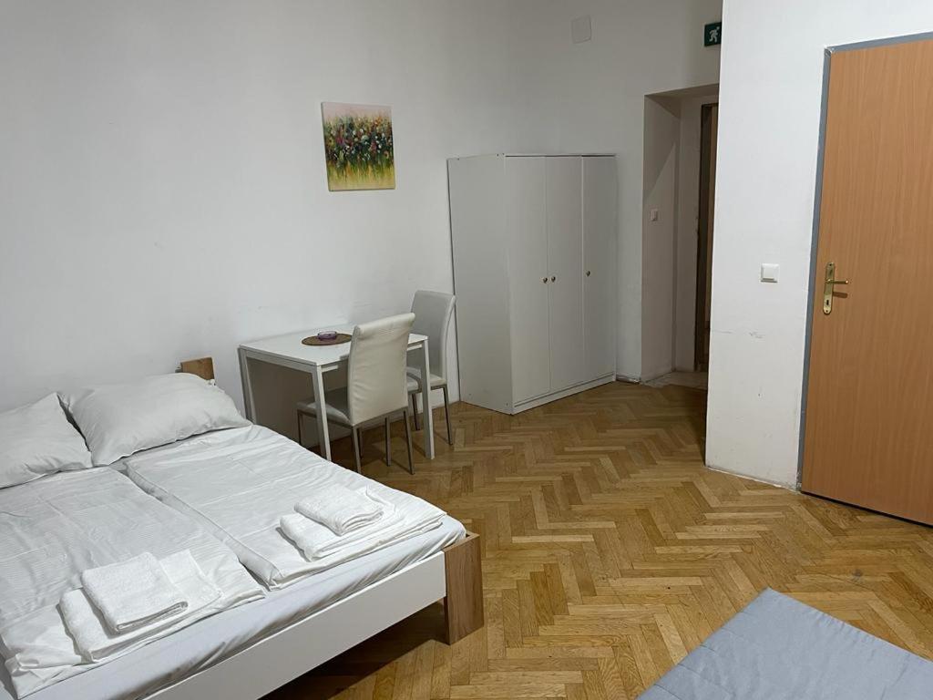 Easybook-In Otel Viyana Dış mekan fotoğraf